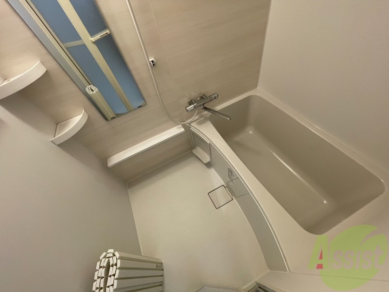 バス・シャワールーム　お風呂になります。一日の疲れを癒してくださいね。