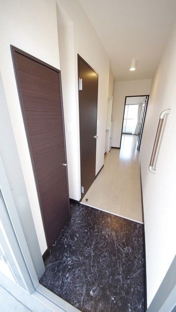 玄関　★同タイプ施工