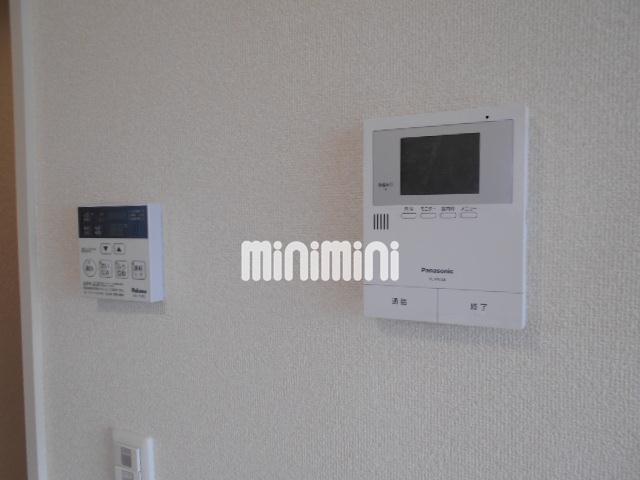 セキュリティ　モニターホンで来客確認