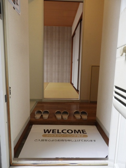 玄関　他号室写真です