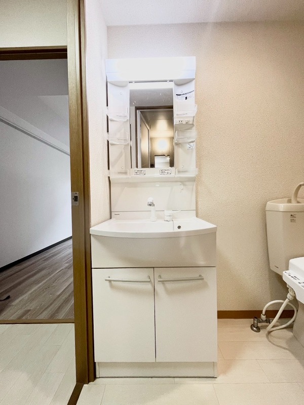 洗面設備　独立洗面化粧台