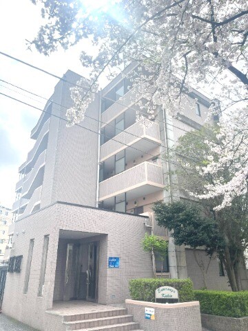 建物外観　自然あふれる閑静な住宅街にあります！