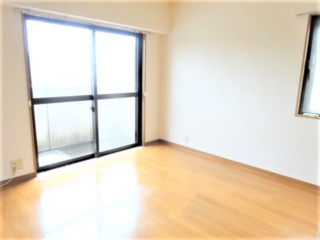 居室・リビング　角部屋・２面採光