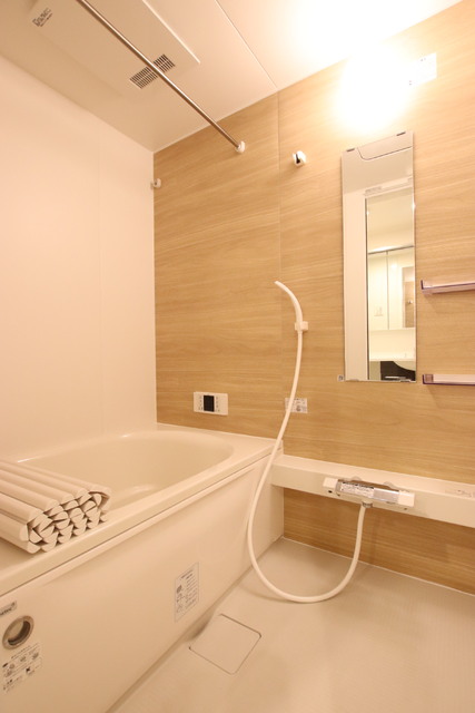 バス・シャワールーム　別部屋参考写真です