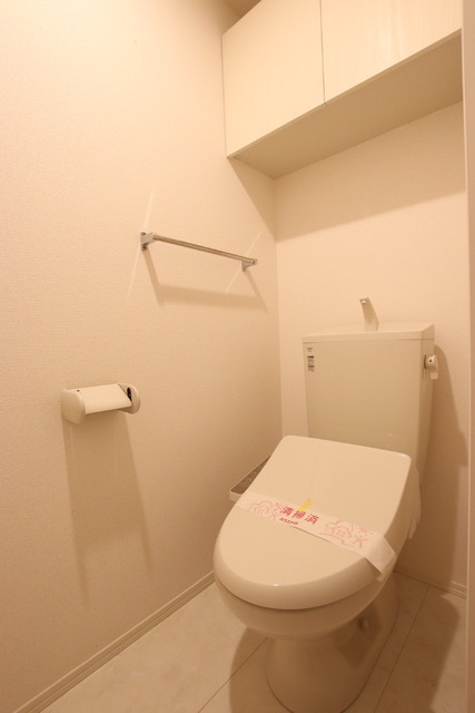 トイレ　別部屋参考写真です