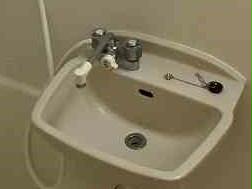 洗面設備　設備・仕様は号室により異なる為、現況を優先致します。