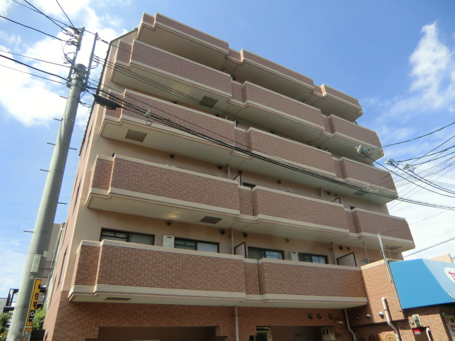 建物外観　駅近徒歩５分