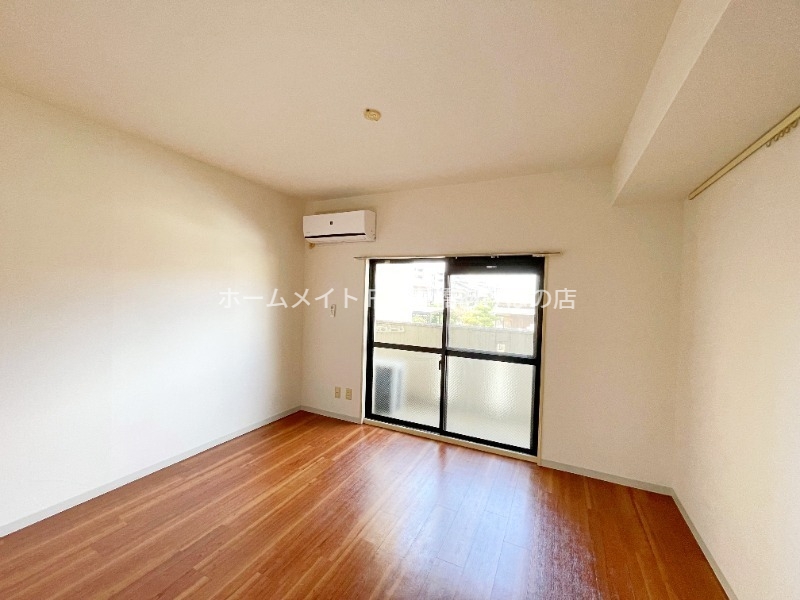 居室・リビング　同型別部屋写真