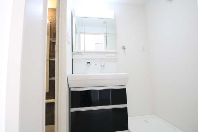 洗面設備　※別号室の参考写真です※