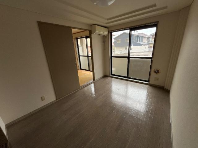 居室・リビング　洋室