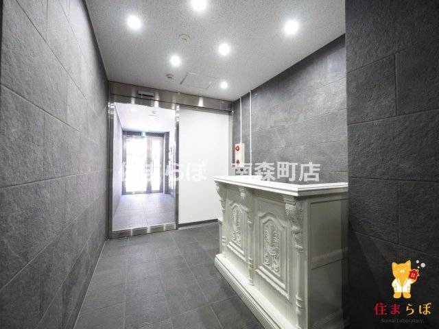 エントランス　「暮らしの設計図は、ここから始まります。」