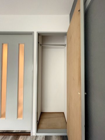 収納　※同建物ほかのお部屋の写真です。