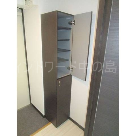 玄関　詳細は、ウィンドワード中の島店までご相談下さい。