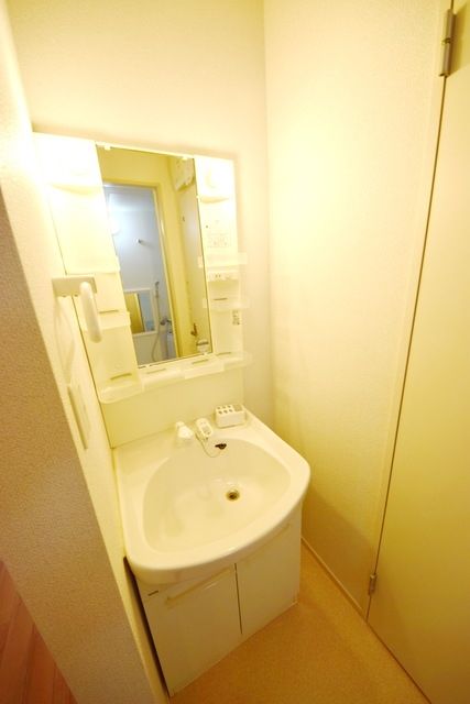 洗面設備　★女性がうれしい独立洗面台あります★