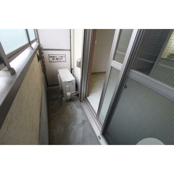 バルコニー　朝陽が差し込む東向きバルコニー♪