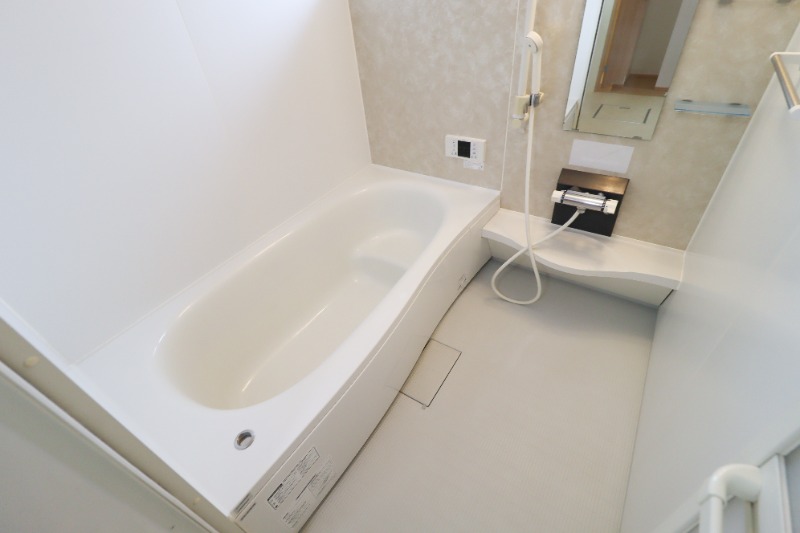 バス・シャワールーム　図面と現状に相違がある場合には現状を優先