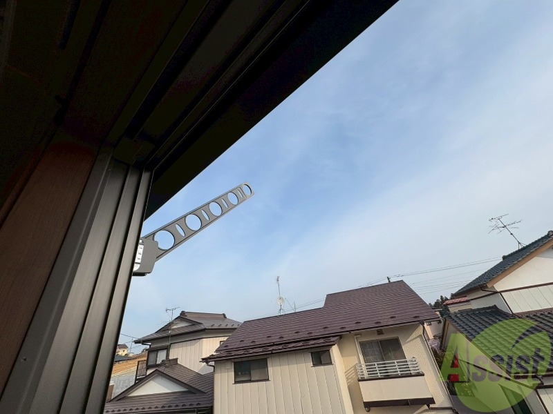 バルコニー　こちらでは外干しも可能となっております。