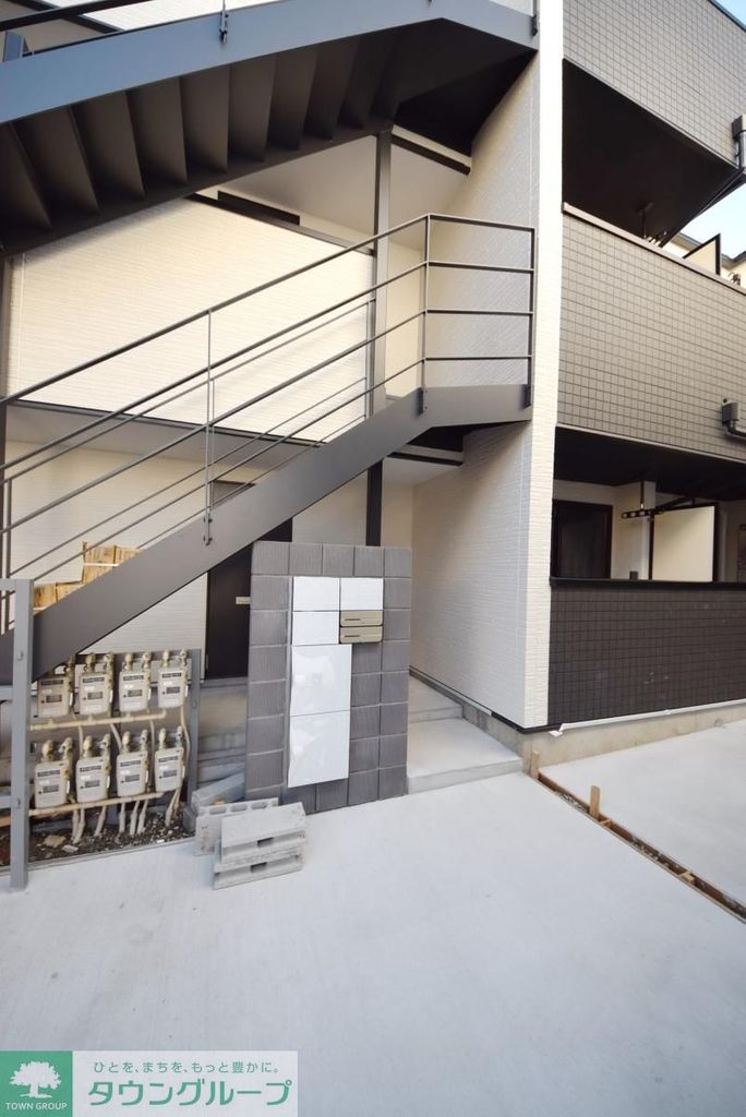 エントランス　エントランス