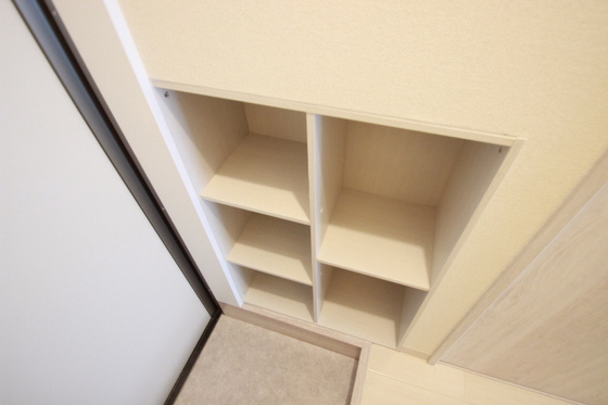 玄関　※別部屋の写真です