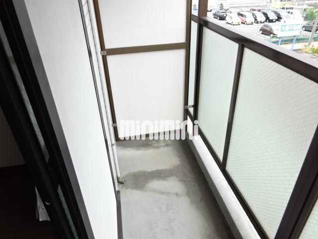 バルコニー　日当たり良好で洗濯物もよく乾きます