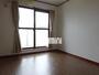 居室・リビング　南向きで明るいお部屋です