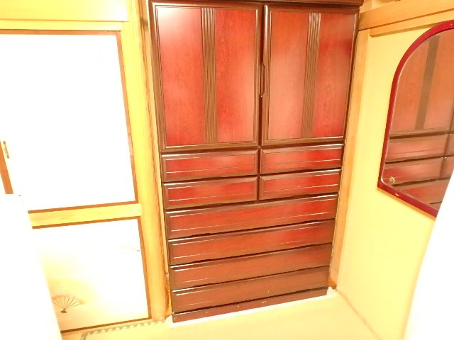 収納　お部屋に大きめの収納有