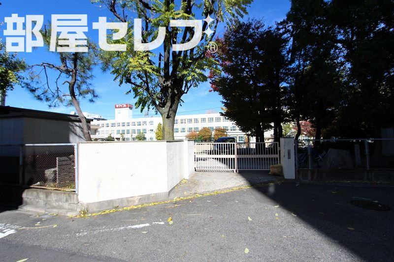 小学校　名古屋市立八熊小学校（小学校）まで732m