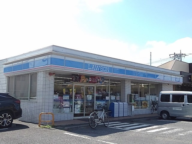 その他　ローソン吉川高富１丁目店（その他）まで750m