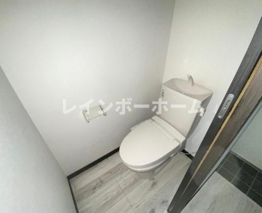 トイレ　トイレもきれいです