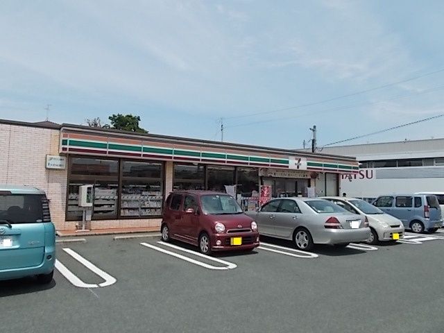 コンビニ　セブンイレブン楠６丁目店（コンビニ）まで500m