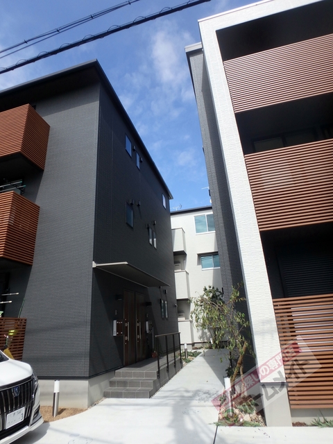 エントランス　素敵な建物で新生活を♪