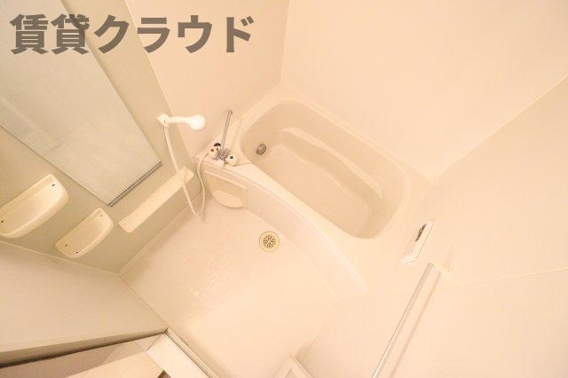 バス・シャワールーム　お風呂で日々の疲れを落としましょう