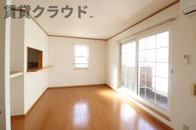 居室・リビング　同じ建物の別のお部屋の写真になります！