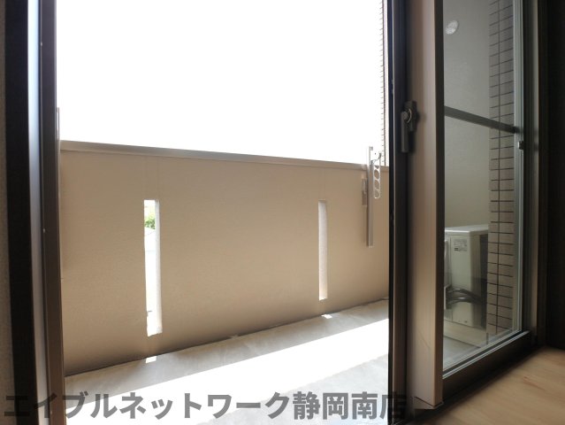 バルコニー　バルコニー付きです