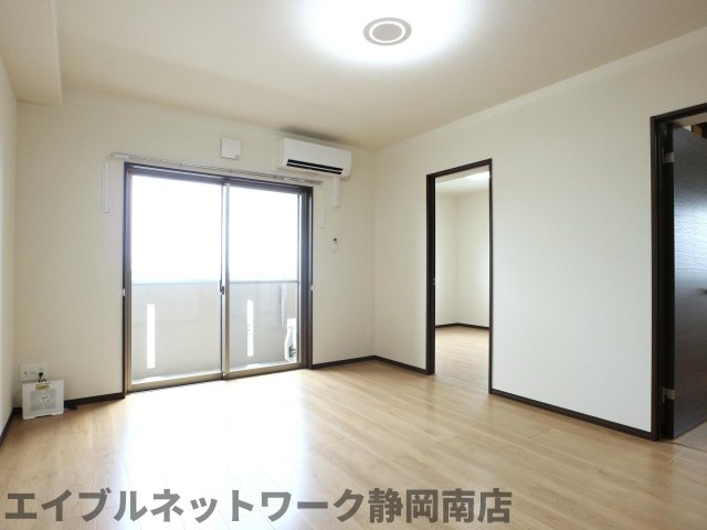 居室・リビング　使いやすいリビングです