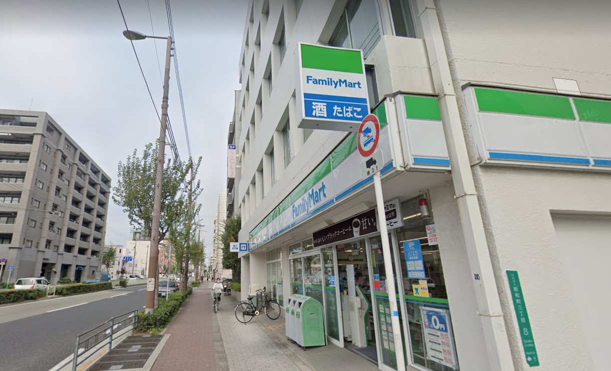 コンビニ　ファミリーマート阿倍野昭和町店（コンビニ）まで345m
