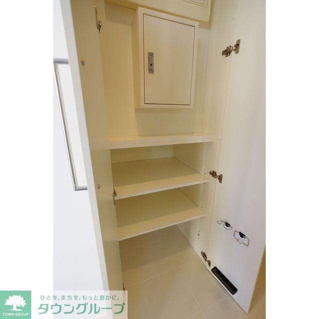 収納　シューズボックス