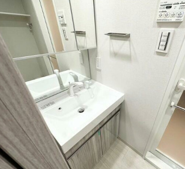 洗面設備　ラグゼナ横浜鶴見