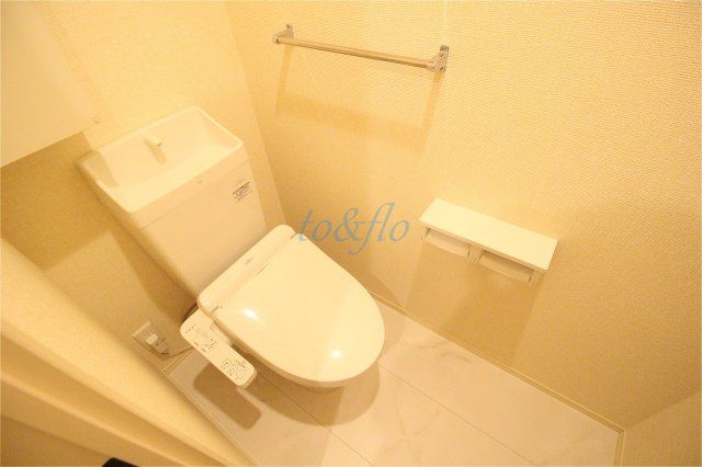 東急田園都市線 高津駅 徒歩11分 3階建 築7年のトイレ写真