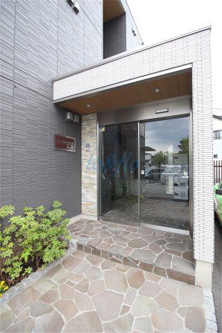 東急田園都市線 高津駅 徒歩11分 3階建 築7年の外観写真