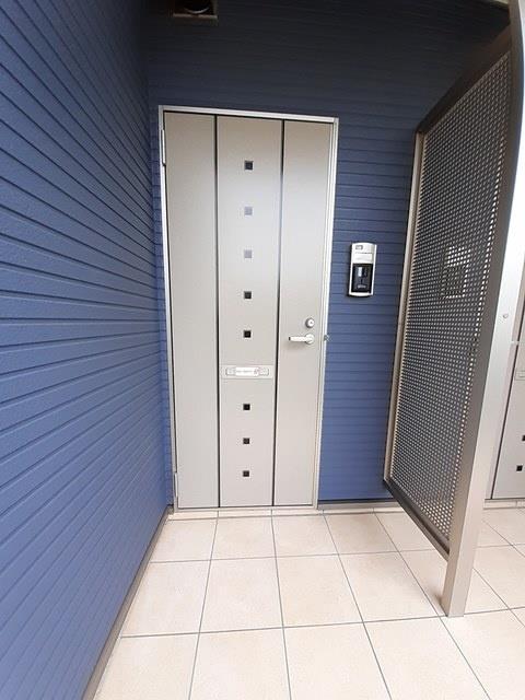 その他　玄関扉