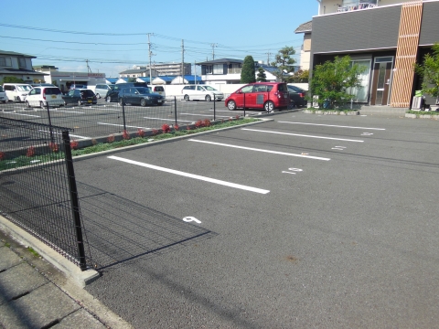 駐車場　駐車場