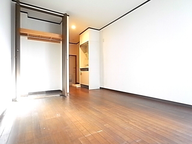 居室・リビング　洋室