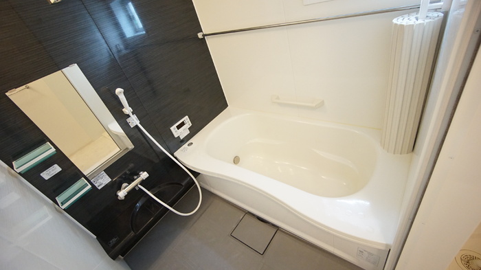 バス・シャワールーム　１坪風呂