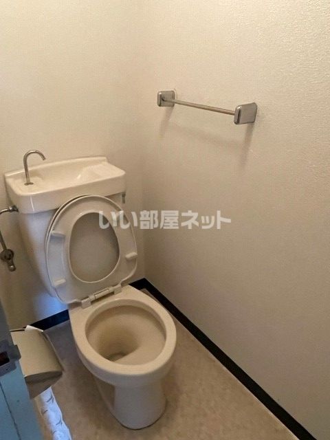 【磐田市国府台のマンションのトイレ】