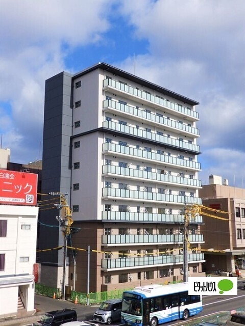メゾン　ド　ウミライ松江駅前の建物外観