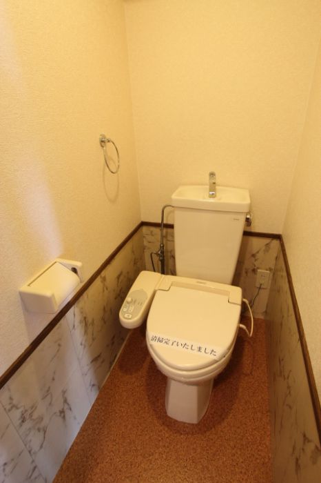 トイレ　同建物サンプル写真