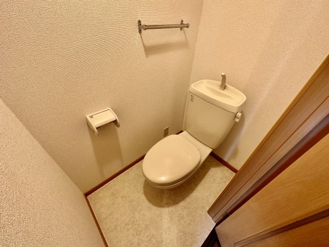 【松原市丹南のマンションのトイレ】