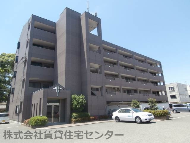 和歌山市松江北のマンションの建物外観