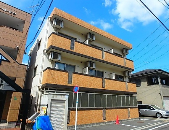 北九州市小倉北区昭和町のマンションの建物外観